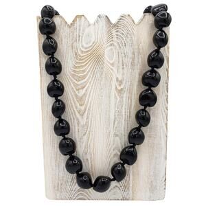 5/10 NWT Chunky Hawaiian Kukui Nut Lei Necklace with Ribbon Bow Closure